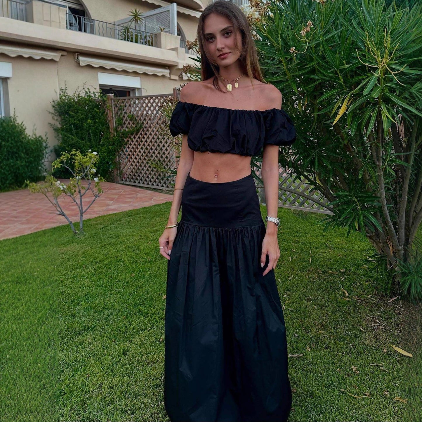 One-shoulder bandeau top waistless fashionable sexy skirt set