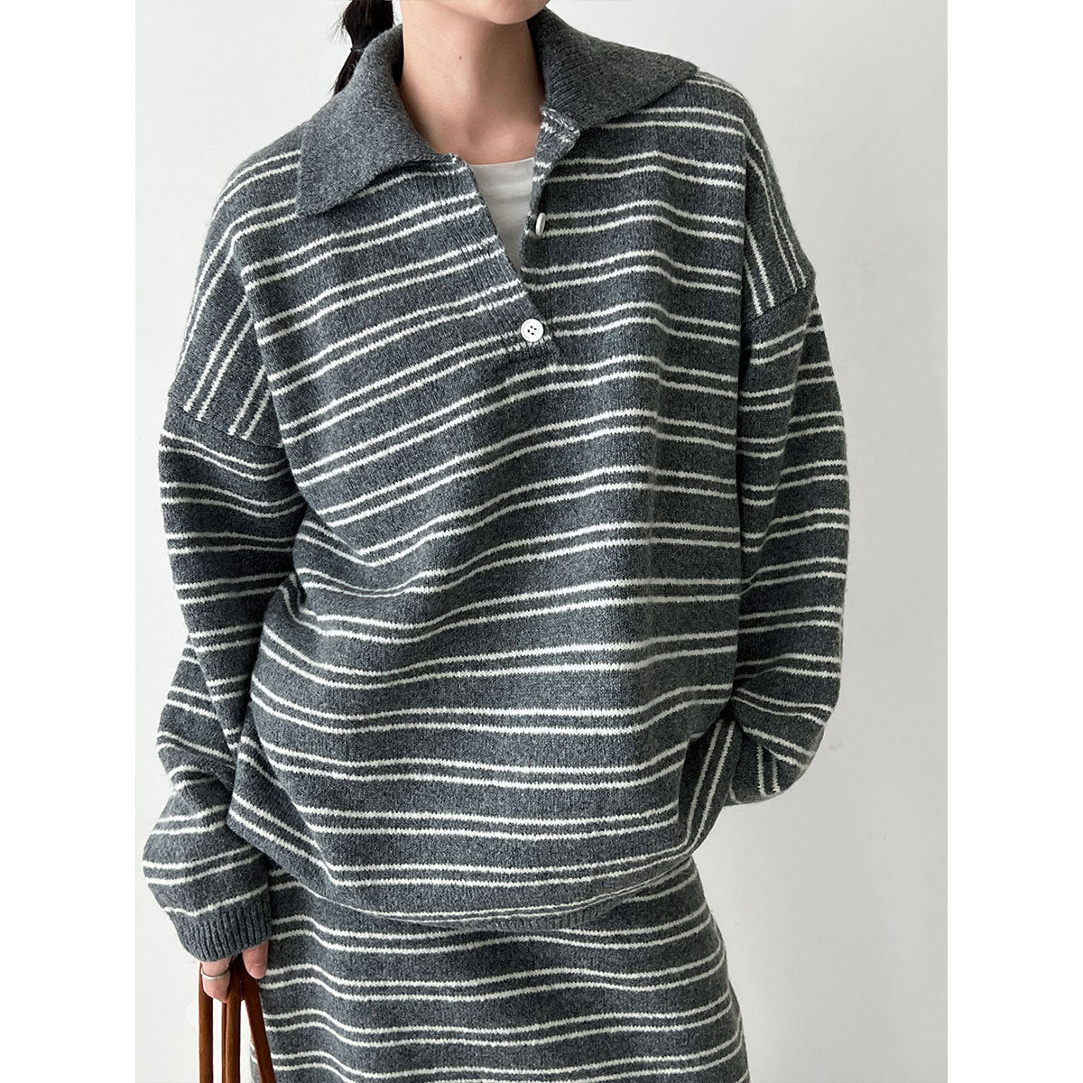 Korean lapel striped knitted sweater + skirt set autumn and winter loose lazy sweater