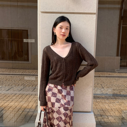 Casual single-row deep v-neck hollow-knit cardigan sweater