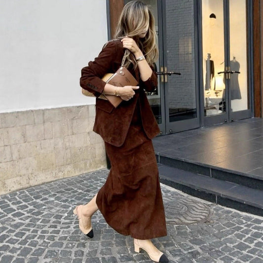 Slit skirt autumn-winter set