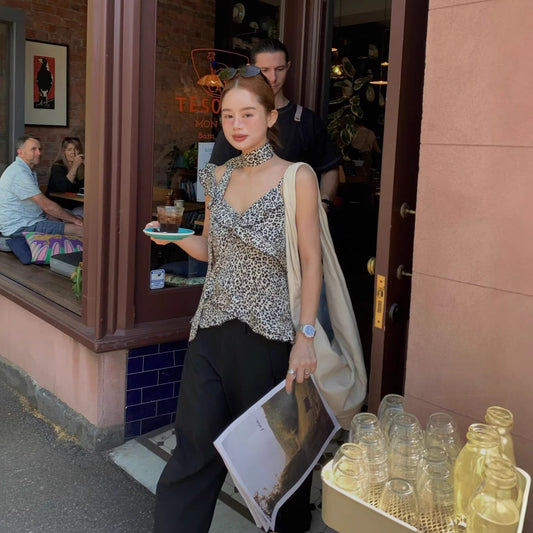 26 early spring American retro hottie leopard print sexy halter top