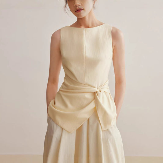 Kink waist slim vest top